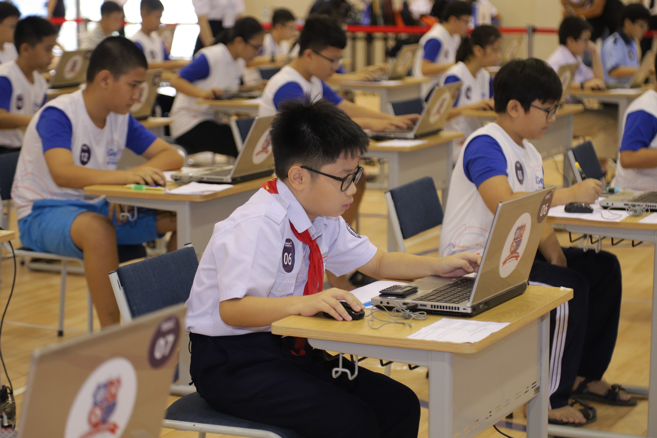 500 thí sinh bước vào vòng đấu loại trực tiếp cuộc thi English Champion 2019